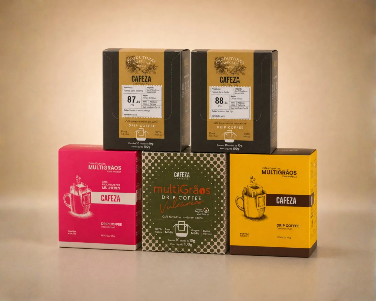 Kit Coleção CAFEZA: cinco caixas de café especial em sachê drip, empilhadas